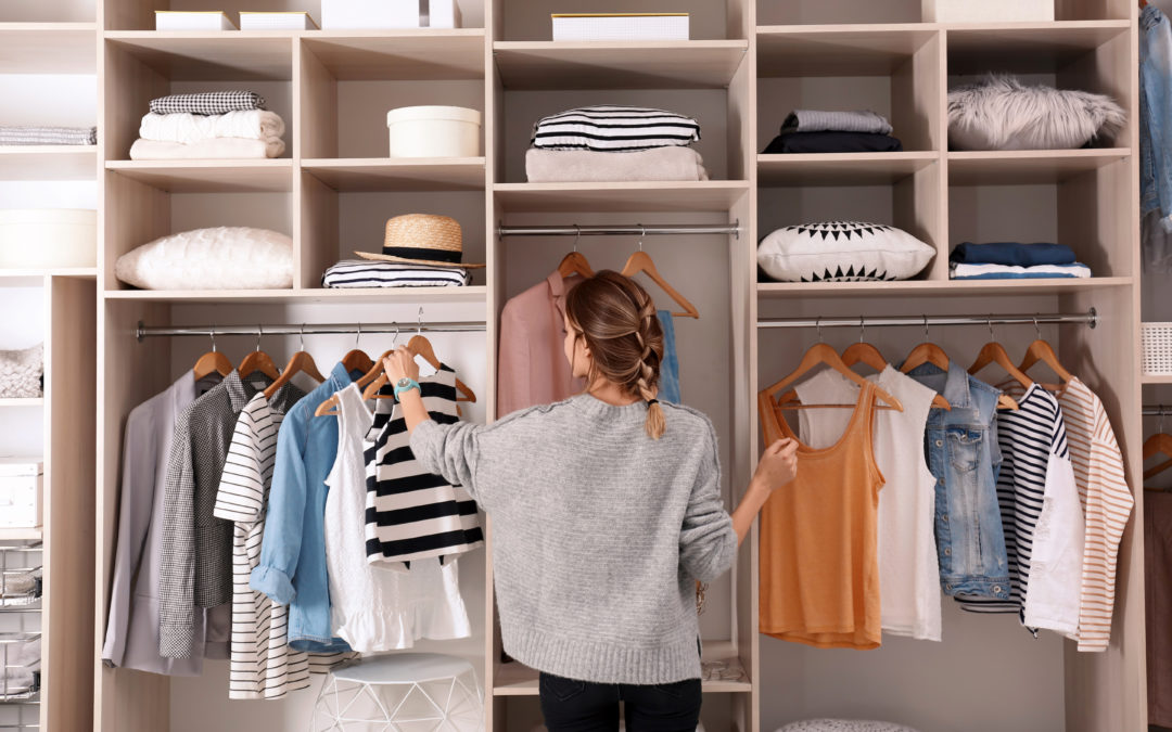 3 Ways a Laundress Can Help Organize Your Closet